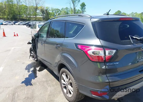 2017 Ford Escape Se z USA, uszkodzony, nr VIN 1FMCU9GD8HUC36801